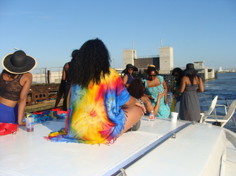 yacht boat party new orleans